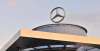 最近的梅赛德斯-奔驰（Mercedes-Benz）微博模特的“眯着眼睛”备受争议的视频已悄然下架